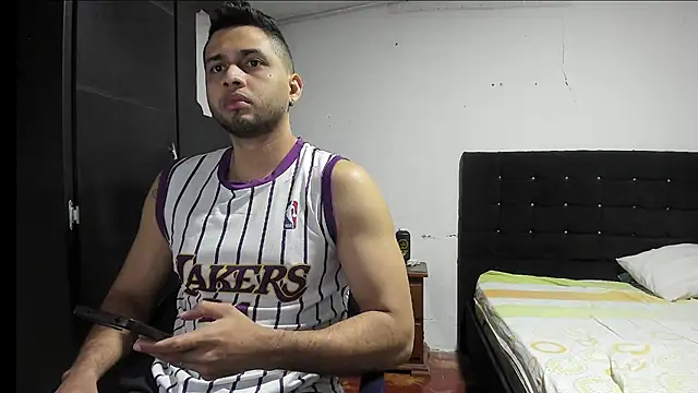 Snapshot of Ryan_xc1 chatting on November 2025 02:23:02 AM Ryan xc1 online show from November 2025 02:23:02 AM