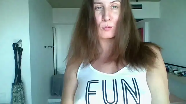 Snapshot of ALICAINWONDERLAND chatting on September 2025 09:52:01 AM ALICAINWONDERLAND online show from September 2025 09:52:01 AM