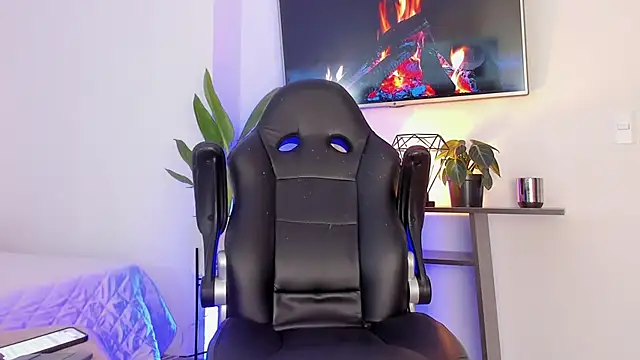 devoncollins77 online show from October 2025 11:15:01 PM