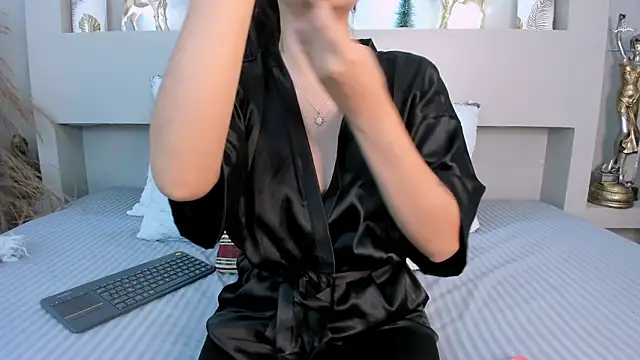 Snapshot of MeryCoors chatting on December 2025 01:31:02 PM MeryCoors online show from December 2025 01:31:02 PM