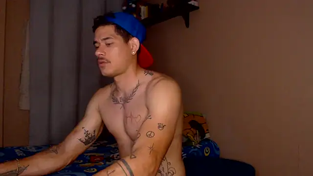 Snapshot of Jffer_sLHom chatting on April 2026 06:19:01 AM Jffer sLHom online show from April 2026 06:19:01 AM