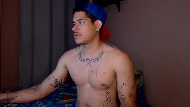 Snapshot of Jffer_sLHom chatting on April 2026 10:57:02 PM Jffer sLHom online show from April 2026 10:57:02 PM