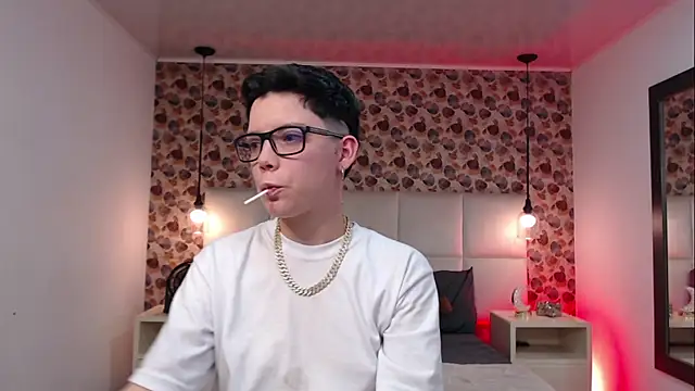 Snapshot of SpencerMontgomery chatting on September 2025 08:42:02 PM SpencerMontgomery online show from September 2025 08:42:02 PM