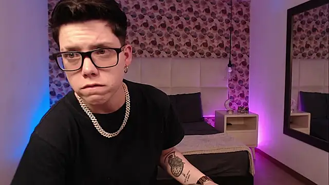 Snapshot of SpencerMontgomery chatting on September 2025 08:14:01 PM SpencerMontgomery online show from September 2025 08:14:01 PM