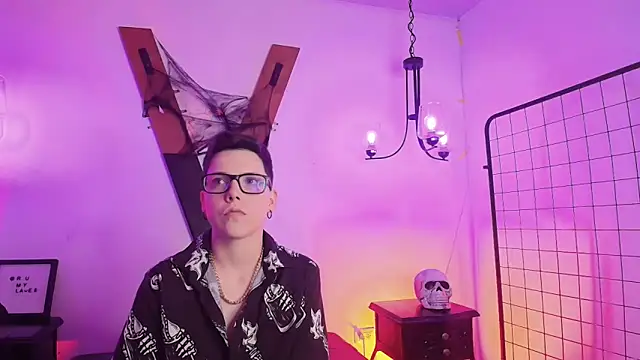 Snapshot of SpencerMontgomery chatting on November 2025 07:24:01 PM SpencerMontgomery online show from November 2025 07:24:01 PM