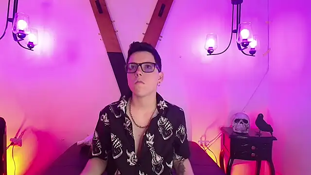 Snapshot of SpencerMontgomery chatting on November 2025 07:36:03 PM SpencerMontgomery online show from November 2025 07:36:03 PM