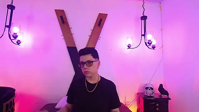 Snapshot of SpencerMontgomery chatting on November 2025 07:35:02 PM SpencerMontgomery online show from November 2025 07:35:02 PM