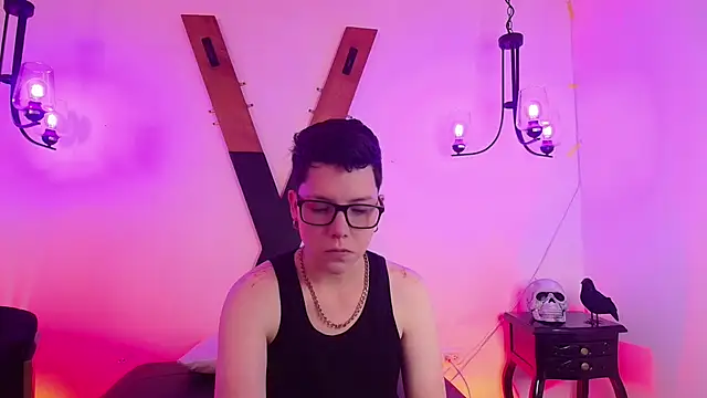 Snapshot of SpencerMontgomery chatting on November 2025 08:54:02 PM SpencerMontgomery online show from November 2025 08:54:02 PM