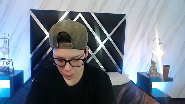 Snapshot of SpencerMontgomery chatting on December 2025 08:05:01 PM SpencerMontgomery online show from December 2025 08:05:01 PM