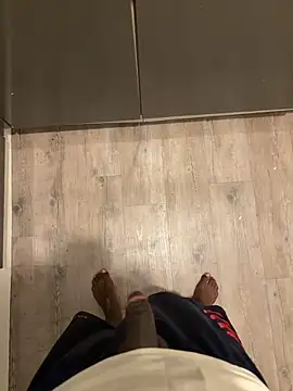 Snapshot of Trhge253 chatting on March 2026 11:21:01 PM Trhge253 online show from March 2026 11:21:01 PM