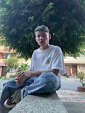 Snapshot of elfernh chatting on October 2025 10:51:02 PM elfernh online show from October 2025 10:51:02 PM