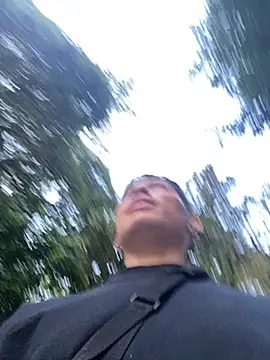 Snapshot of elfernh chatting on October 2025 10:32:02 PM elfernh online show from October 2025 10:32:02 PM