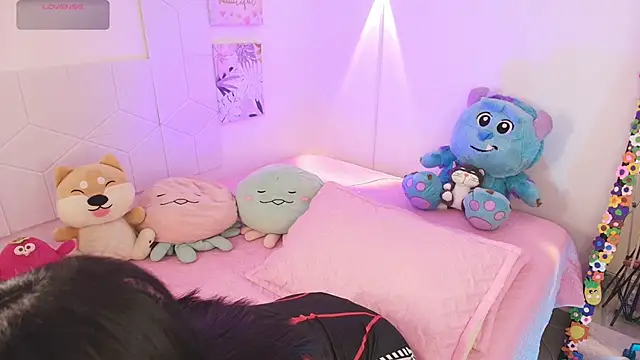 justonecute online show from November 2025 12:11:02 AM