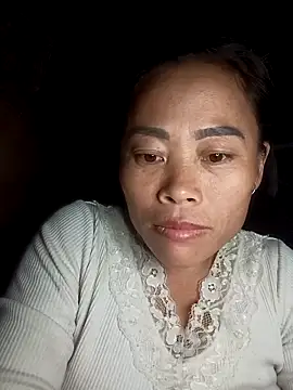 Snapshot of CoMay003 chatting on November 2025 03:24:01 PM CoMay003 online show from November 2025 03:24:01 PM