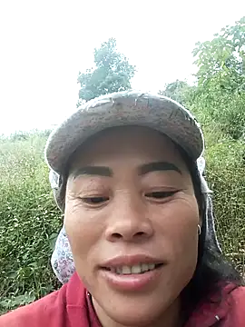 Snapshot of CoMay003 chatting on November 2025 07:51:01 AM CoMay003 online show from November 2025 07:51:01 AM