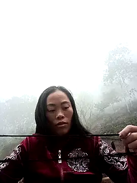 Snapshot of CoMay003 chatting on December 2025 09:29:02 AM CoMay003 online show from December 2025 09:29:02 AM