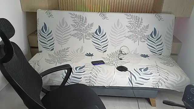 Snapshot of samiacooper25 chatting on December 2025 05:37:02 AM samiacooper25 online show from December 2025 05:37:02 AM