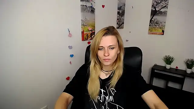 PeppyMia online show from October 2025 06:03:02 AM