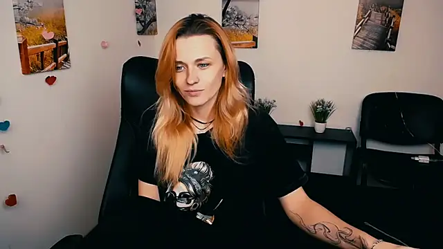 PeppyMia online show from November 2025 07:41:02 AM