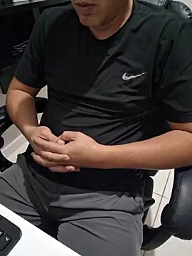 Carloskasado online show from October 2025 11:37:01 PM