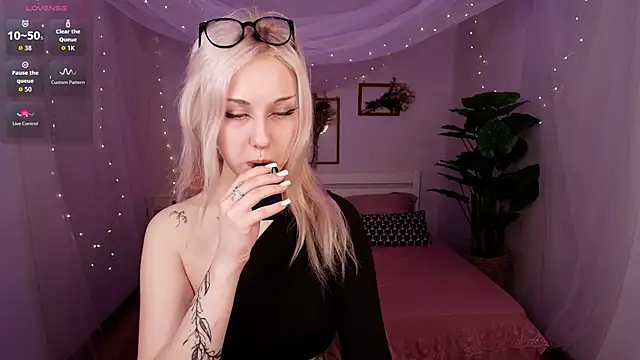 CatEyePro online show from April 2026 03:48:01 AM