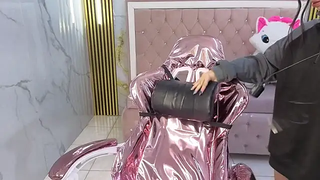 Snapshot of alehp_rose_s chatting on April 2026 12:55:02 PM alehp rose s online show from April 2026 12:55:02 PM