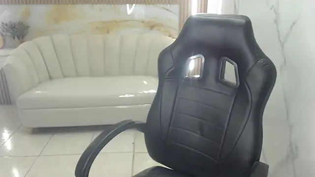 Snapshot of alehp_rose_s chatting on April 2026 01:41:02 PM alehp rose s online show from April 2026 01:41:02 PM