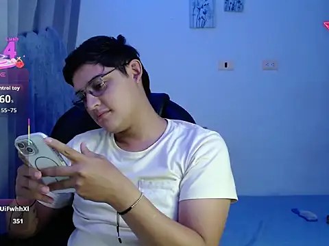 Snapshot of yesitwink_ chatting on March 2026 02:17:02 AM yesitwink online show from March 2026 02:17:02 AM