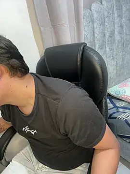 Snapshot of yesitwink_ chatting on April 2026 03:01:04 AM yesitwink online show from April 2026 03:01:04 AM