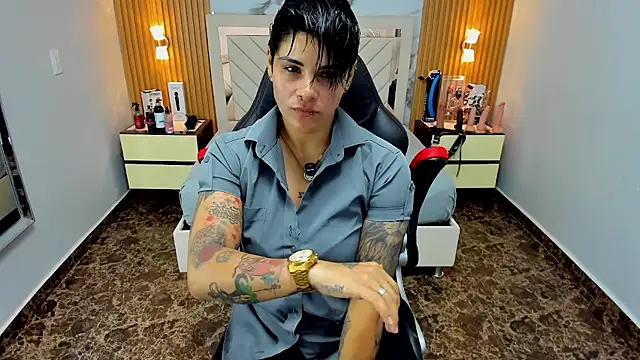 Snapshot of KAROLLJONES1 chatting on December 2025 07:43:01 PM KAROLLJONES1 online show from December 2025 07:43:01 PM