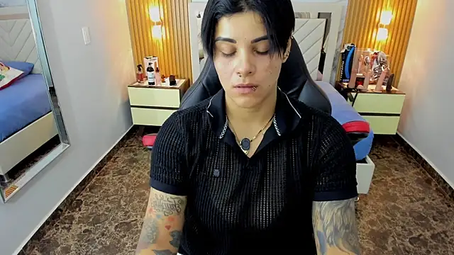 Snapshot of KAROLLJONES1 chatting on December 2025 07:40:02 PM KAROLLJONES1 online show from December 2025 07:40:02 PM