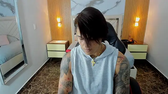 KAROLLJONES1 online show from July 2026 07:05:01 PM
