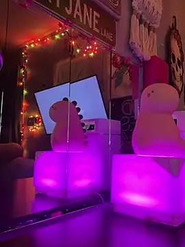 Snapshot of goddessmissmia chatting on March 2026 10:33:02 AM goddessmissmia online show from March 2026 10:33:02 AM