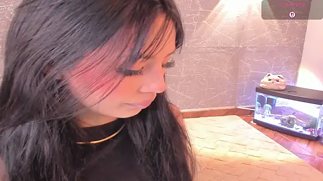 Miss Charlottet online show from December 2025 01:48:02 AM