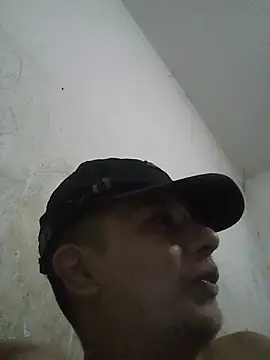 Snapshot of Ariihot chatting on March 2026 08:37:02 AM Ariihot online show from March 2026 08:37:02 AM