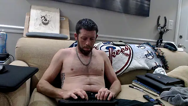 Snapshot of JM71325 chatting on May 2026 04:42:02 AM JM71325 online show from May 2026 04:42:02 AM