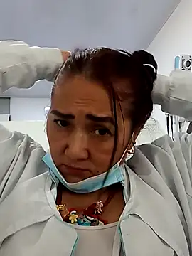 Snapshot of linda_luna29 chatting on September 2025 03:06:02 PM linda luna29 online show from September 2025 03:06:02 PM