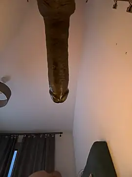 Snapshot of Jaropol chatting on March 2026 04:29:01 AM Jaropol online show from March 2026 04:29:01 AM