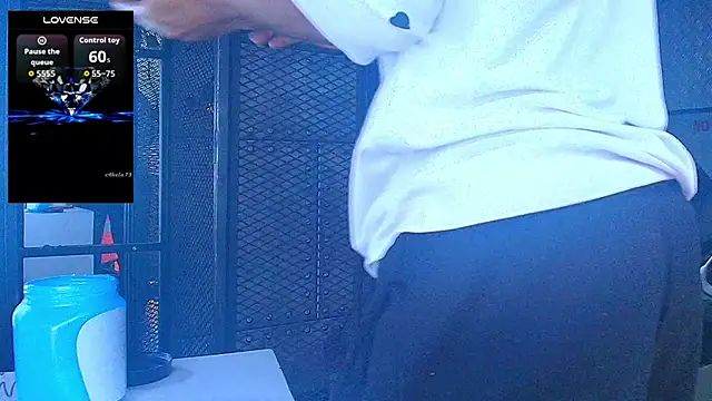 AlanCutee online show from October 2025 11:53:02 AM