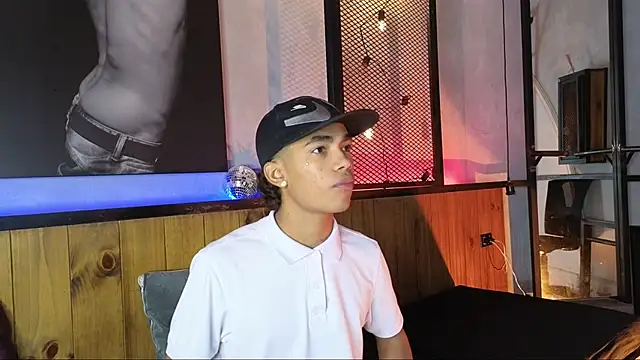 AlanCutee online show from March 2026 11:38:02 AM