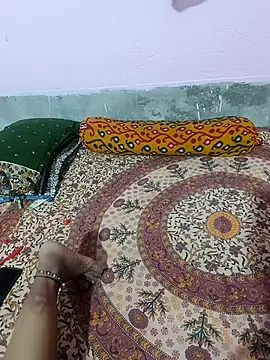 Snapshot of Cute-Swewty chatting on October 2025 03:43:01 PM Cute-Swewty online show from October 2025 03:43:01 PM