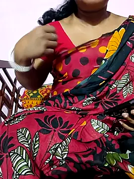 Cute-Swewty online show from November 2025 01:34:02 PM