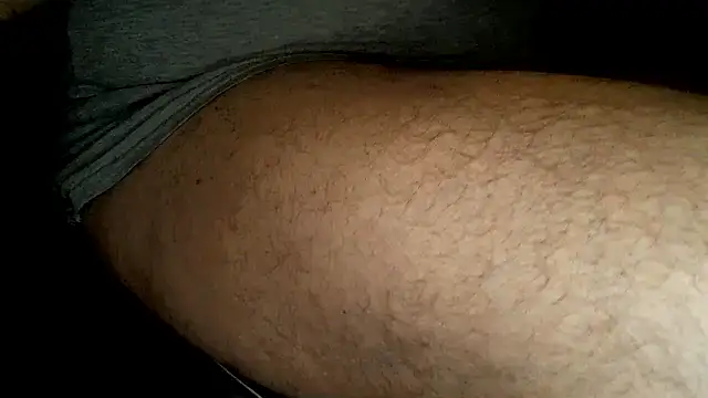 Snapshot of TobyDick13 chatting on November 2025 02:22:01 AM TobyDick13 online show from November 2025 02:22:01 AM