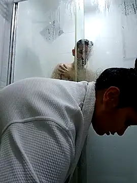 Snapshot of Esmeralda333 chatting on September 2025 02:32:01 PM Esmeralda333 online show from September 2025 02:32:01 PM