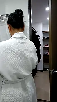 Snapshot of Esmeralda333 chatting on January 2026 12:32:02 PM Esmeralda333 online show from January 2026 12:32:02 PM