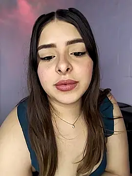 Nahomy cm online show from December 2025 08:50:02 PM