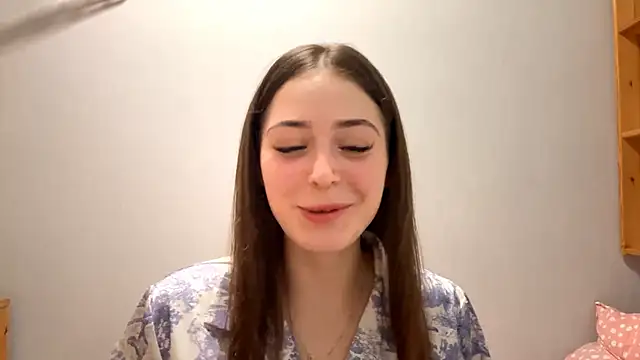 Snapshot of Adel_strongwoman chatting on April 2026 07:17:02 PM Adel strongwoman online show from April 2026 07:17:02 PM