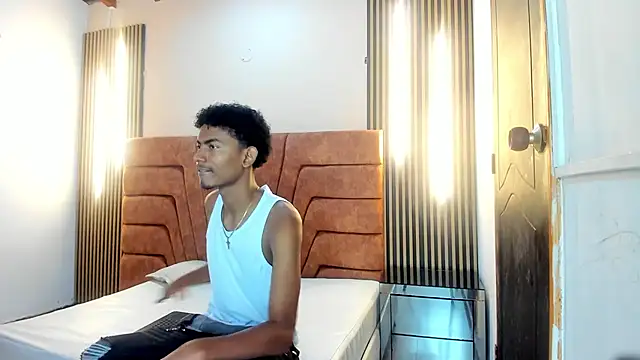 FYKMOR 1 online show from October 2025 03:38:01 AM