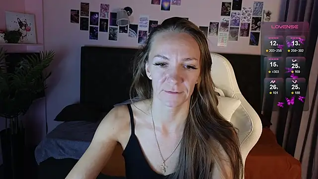 Jesica mooon online show from October 2025 01:25:01 AM