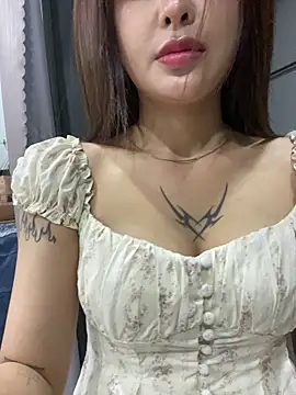   BabyShowPublic   online show from December 2025 11:39:02 AM